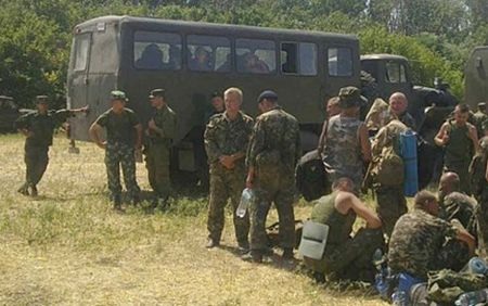 Binh sĩ Ukraine tại vùng Rostov. (Ảnh: