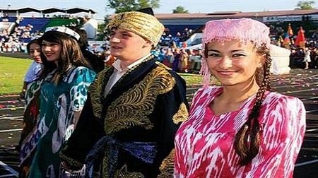 Tổng thống Ukraine đi “nước cờ vô vọng” ở Donbass và Crimea - 3 Sau khi sáp nhập vào Nga, dân Tatar đã gạt bỏ lo lắng và yên tâm sinh sống ở Crimea