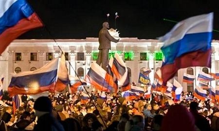 Tổng thống Ukraine đi “nước cờ vô vọng” ở Donbass và Crimea - 4 Hơn 90% số người Crimea được hỏi cho biết, họ sẽ không thay đổi quyết định
