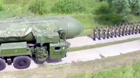 Tên lửa Topol-M tham gia diễn tập ở ngoại ô Moskva - 1 Tên lửa Topol-M tham gia tập trận.