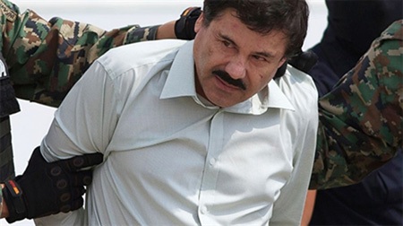 Ông trùm El Chapo và những cuộc vượt ngục vô tiền khoáng hậu - 2 Tên Joaquin El Chapo Guzman trong các lần bị bắt giữ năm 1993 và 2014.