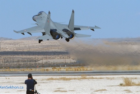 Cách Nga chơi với Ấn Độ và Pakistan