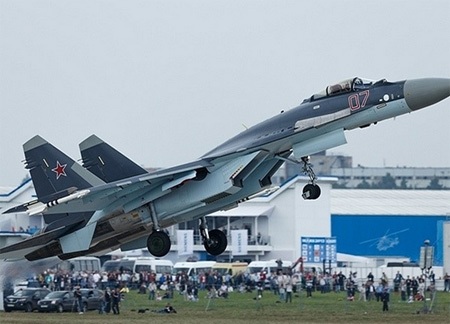 Cách Nga chơi với Ấn Độ và Pakistan