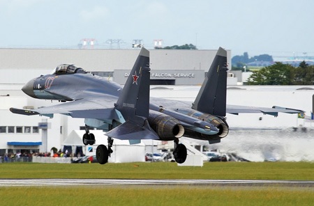 Cách Nga chơi với Ấn Độ và Pakistan