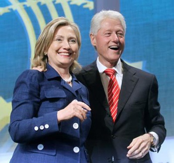 Nghệ thuật gom USD - 3 Hai vợ chồng bà Hillary có tiềm lực tài chính cho chiến dịch tranh cử.