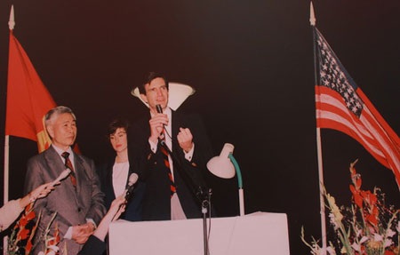 Những khoảnh khắc đẹp trong dòng chảy 20 năm quan hệ Việt - Mỹ