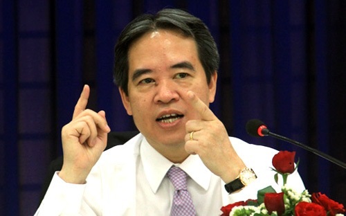 Thống đốc: “Tái cơ cấu, hợp nhất ngân hàng sẽ quyết liệt hơn” - 1 Thống đốc NHNN Nguyễn Văn Bình.
