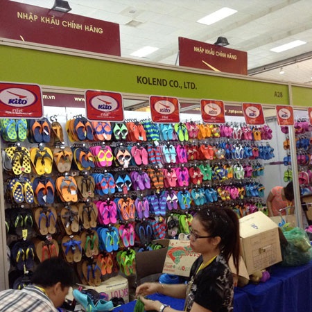 Thỏa sức mua sắm dịp đầu năm tại Hội chợ bán lẻ hàng Thái Lan - 2 Thỏa sức mua sắm dịp đầu năm tại Hội chợ bán lẻ hàng Thái Lan