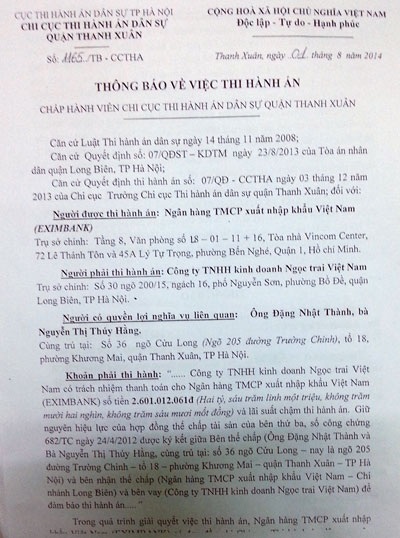 Công dân khiếu nại Tòa án Long Biên giải quyết tranh chấp sai trình tự tố tụng - 3 Thông báo về việc thi hành án của Chi cục THADS quận Thanh Xuân.