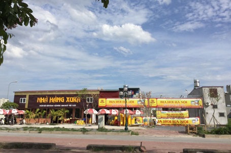 Hà Nội: Đất quy hoạch làng nghề vô tư “biến hóa” thành nhà cao tầng, quán bia - 2 Hà Nội: Đất quy hoạch làng nghề vô tư “biến hóa” thành nhà cao tầng, quán bia