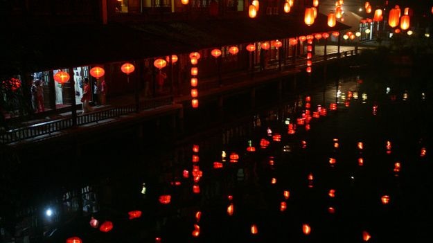 Phim trường ngoài trời lớn nhất thế giới Hoành Điếm và giấc mơ "Chinawood" - 3 Một góc phim đẹp tại phim trường Hoành Điếm