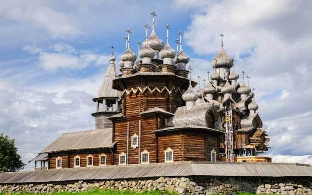 Những điểm kỳ thú trong hành trình du ngoạn đường sông tại Nga - 1 Nhà thờ Thánh Dmitry, Uglich