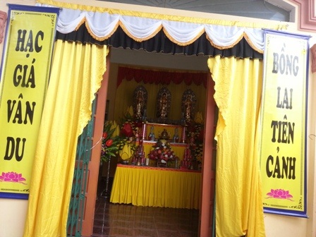 Đưa thi thể thuyền viên bị bắn về Việt Nam vào chiều tối nay - 1 Ở quê nhà ban thồ anh Đạt đã được người thân lập lên chờ người xấu số