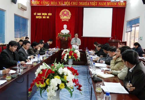 Chuẩn bị di dời chợ trung tâm Hải Hà - 1 Các cơ quan chức năng thống nhất phương án di dời tiểu thương ra khỏi chợ Hải Hà cũ