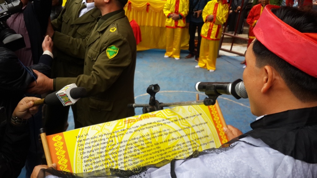 Lễ hội thề không tham nhũng: Chỉ có dân thề! - 5 Lời tuyên thệ không tham nhũng, dĩ công vô tư