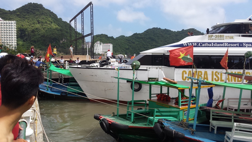 Tàu cánh ngầm lao vào bờ kè, cán 3 tàu gỗ - 1 Vị trí xảy ra tai nạn