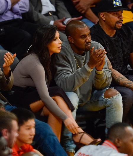 Theo dõi trận bóng rổ ngày 29/10 còn có vợ chồng Kim Kardashian và Kanye West.