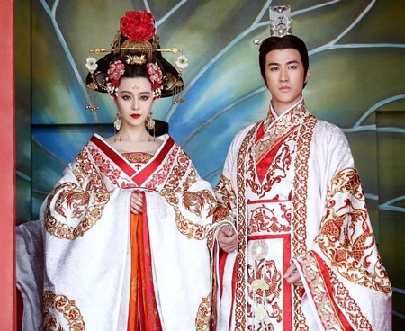 Với tạo hình tuyệt đẹp trong phim, Phạm Băng Băng xứng danh là một tuyệt thế giai nhân.