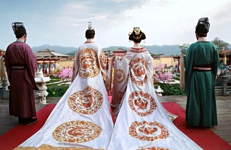 Với tạo hình tuyệt đẹp trong phim, Phạm Băng Băng xứng danh là một tuyệt thế giai nhân.