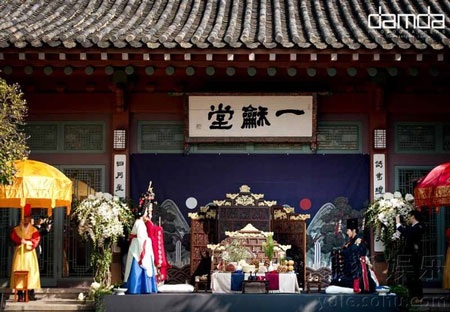 Xem lại đám cưới hoành tráng của Chae Rim tại Hàn Quốc