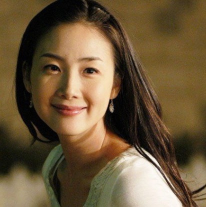 Phong cách thời trang sành điệu của sao Bản tình ca mùa đông