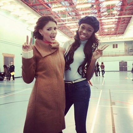 Người đẹp Nguyễn Thị Loan sẽ tham dự phần thi Hoa hậu thể thao - 9 Hoa hậu Peru (trái) và Hoa hậu Guatemala