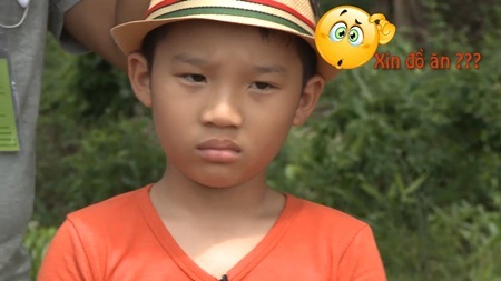 Người lớn cũng “phát sốt” với các nhóc tỳ nhà sao Việt - 6 Anh chàng hoang mang khi nghe chú
Leng Keng giao nhiệm vụ tìm thức ăn.