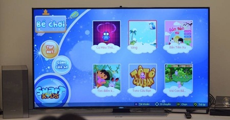 Đan Lê hào hứng thử nghiệm TV thông minh