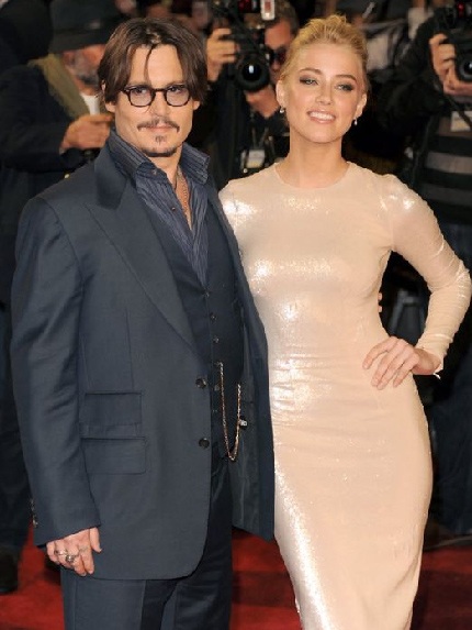 Johnny Depp và bạn gái hiện tại - Amber Heard