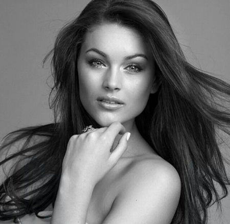 Tân hoa hậu thế giới từng bị chỉ trích vì “béo” trước cuộc thi - 1 Rolene Strauss từng tham dự cuộc thi tìm kiếm người mẫu Elite Model Look khi 15 tuổi.