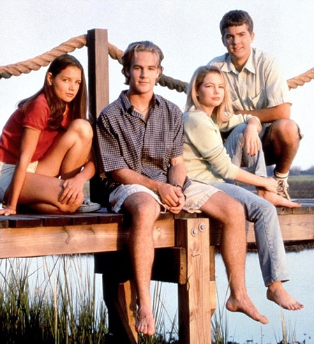 Katie Holmes khát khao một cuộc sống cân bằng - 3 Katie Holmes (trái) trong bộ phim