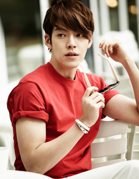 Kim Soo Hyun cũng tổ chức thành công một loạt những buổi gặp mặt người hâm mộ trong suốt năm 2014.