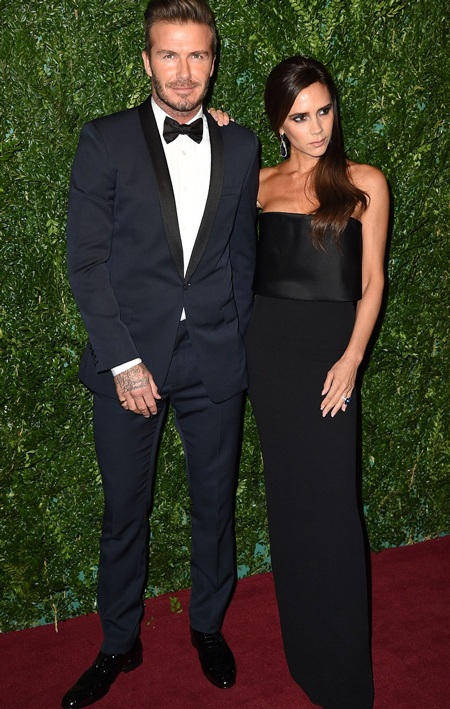 Hai vợ chồng David và Victoria quấn quýt suốt lễ trao giải.