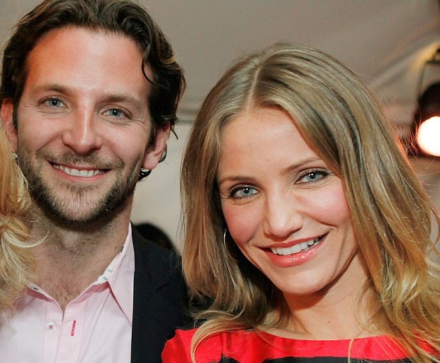 Tình sử nhiều thăng trầm của Cameron Diaz - 9 Jude Law và Cameron đã không phủ nhận chuyện họ có tình cảm
đặc biệt khi tham gia bộ phim