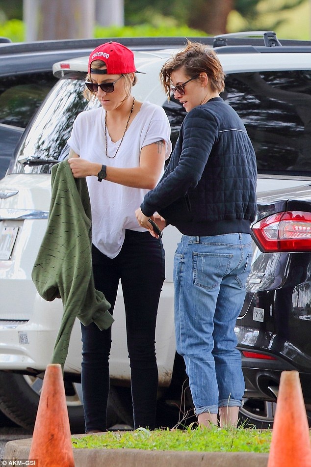 Người xuất hiện thường xuyên bên cạnh Kristen nhất trong năm vừa qua chính là cô bạn thân - Alicia