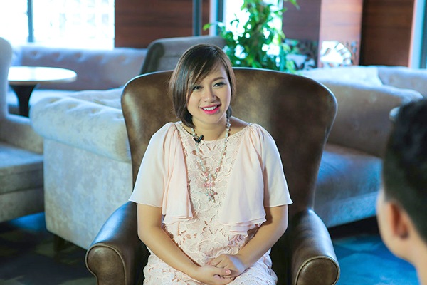 Khánh Linh: May mắn vì không gặp chuyện “con anh, con tôi” - 1 Khánh Linh vừa sinh con thứ hai cách đây không lâu.
