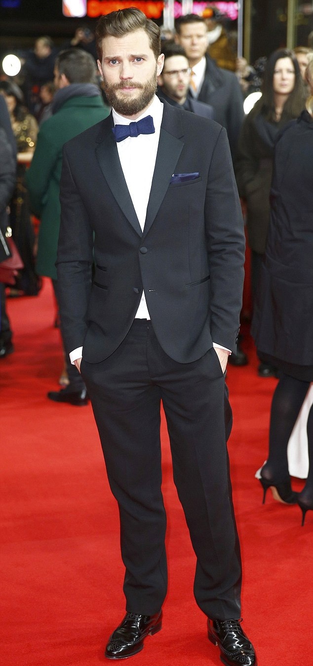 Khán giả thất vọng vì phim hot “50 sắc thái” quá… hiền - 6 Jamie Dornan vào vai Christain Grey chưa trọn vẹn.