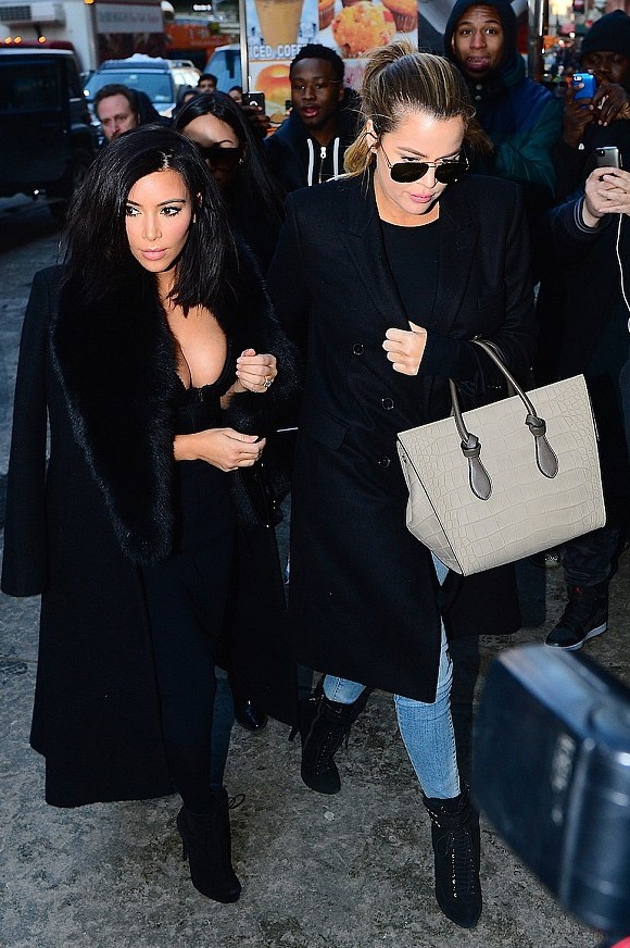 Con gái Kim hoảng sợ vì bị thợ săn ảnh "săn đuổi - 9 Con gái Kim hoảng sợ vì bị thợ săn ảnh săn đuổi