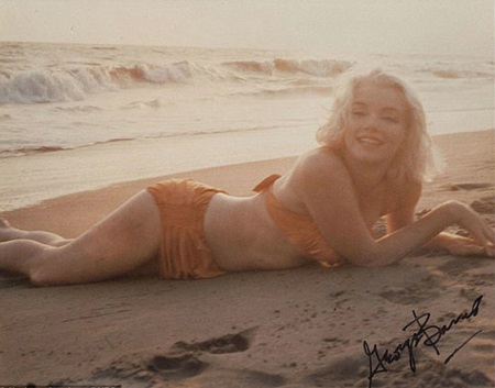 Hé lộ loạt ảnh "độc" của "quả bom sex" Marilyn Monroe trước khi mất - 3 Hé lộ loạt ảnh độc của quả bom sex Marilyn Monroe trước khi mất