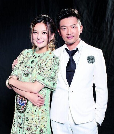 Ngũ A Ka và Tiểu Yến Tử khoe ảnh nhí nhảnh