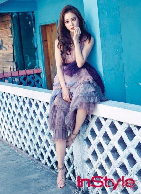 Kim Tae Hee: Phụ nữ không nên quá áp lực về tuổi trẻ - 1 Kim Tae Hee: Phụ nữ không nên quá áp lực về tuổi trẻ