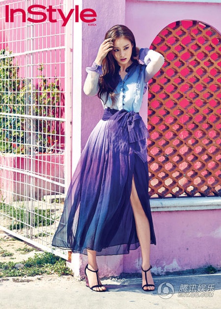 Kim Tae Hee: Phụ nữ không nên quá áp lực về tuổi trẻ - 3 Kim Tae Hee: Phụ nữ không nên quá áp lực về tuổi trẻ