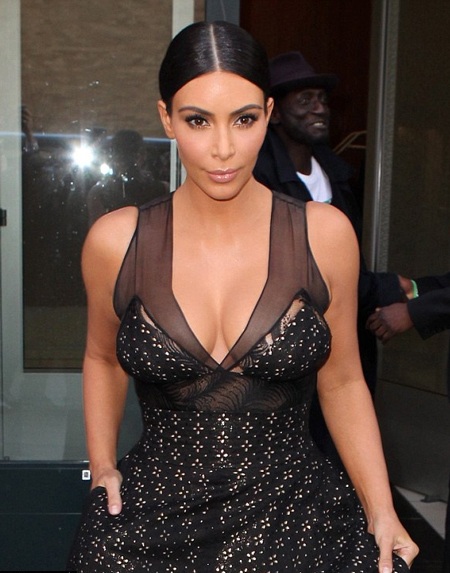 Kim Kardashian nổi bật tại tiệc 100 nhân vật ảnh hưởng của Time - 3 Kim là một trong những ngôi sao mặc thoáng nhất tại sự kiện này.
