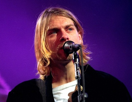Con gái rocker nổi tiếng Kurt Cobain lần đầu chia sẻ về cha ruột - 4 Normal