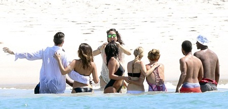 Selena Gomez ngày càng "phát tướng" - 3 Selena Gomez ngày càng phát tướng
