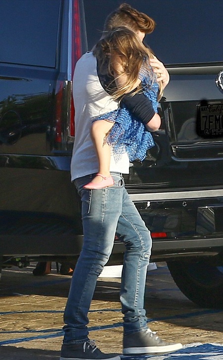 Victoria Beckham cảm ơn chồng con vì món quà sinh nhật ngọt ngào - 6 Normal