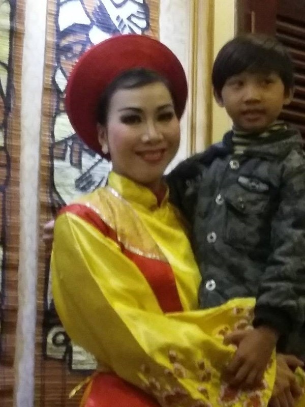 Chuyện bây giờ mới kể về hậu trường học Tuồng của Đức Vĩnh - 2 NS Kiều Oanh và Đức
Vĩnh