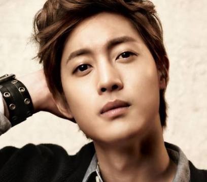 Mỹ nam Kim Hyun Joong yêu cầu bạn gái cũ xét nghiệm ADN - 2 Kim Hyun Joong quyết định sẽ nhập ngũ vào ngày 12/5 tới sau một thời gian trì hoãn.
