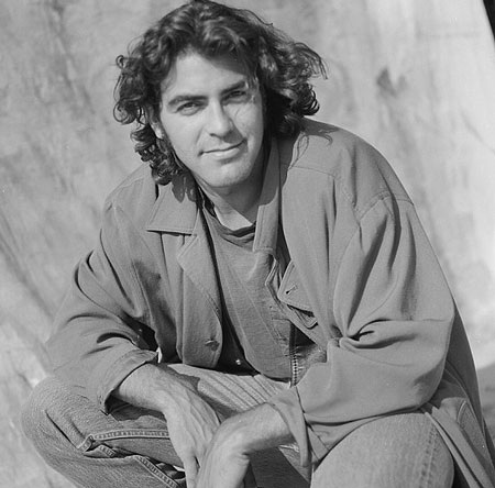 Ảnh thời trẻ điển trai của "gã đầu bạc" George Clooney - 5 Ảnh thời trẻ điển trai của gã đầu bạc George Clooney