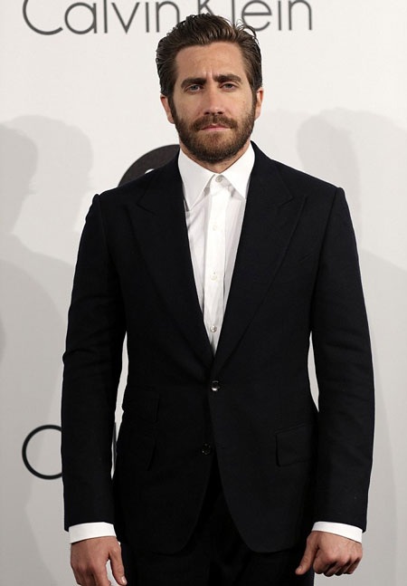 "Bông hồng Nga" xuất hiện cuốn hút tại Cannes - 23 Các người đẹp rất vui khi được trò chuyện và chụp ảnh kỷ niệm.